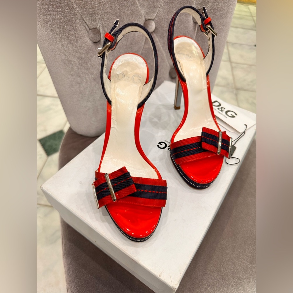 DOLCHE & GABANA SANDALS